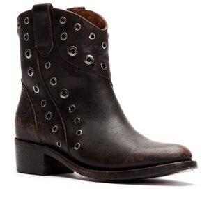 Frye Women's Diana Grommet Short Booties Size 7.5